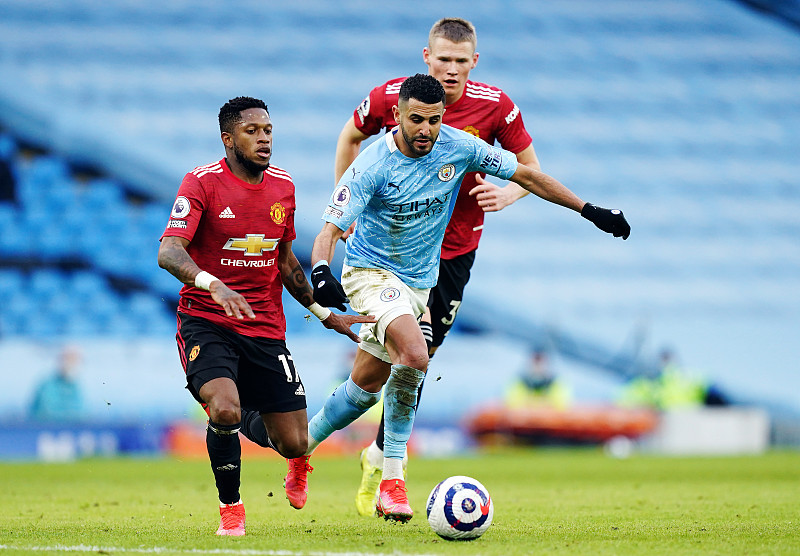 在严肃紧张 在严肃紧张