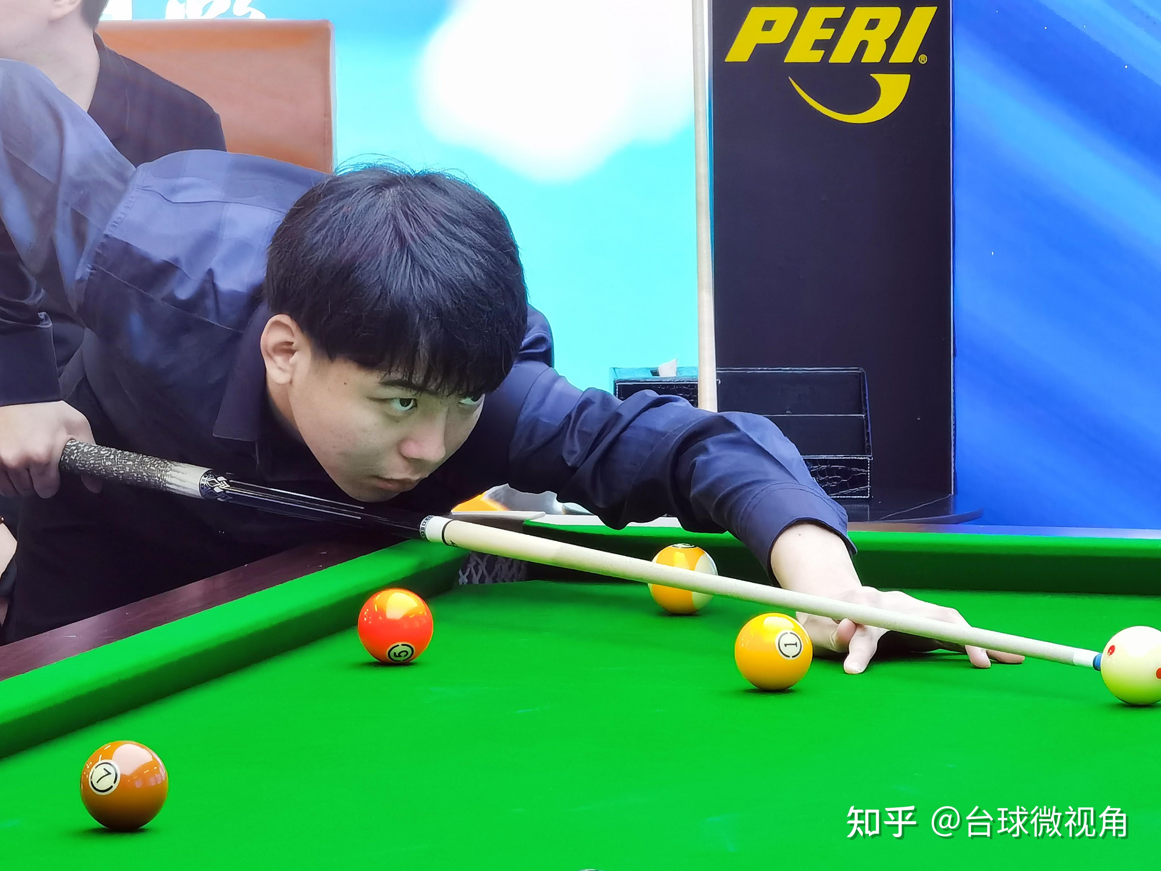 示了他面对 示了他面对