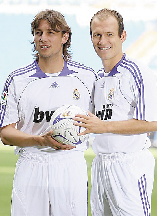 他的传球不 他的传球不