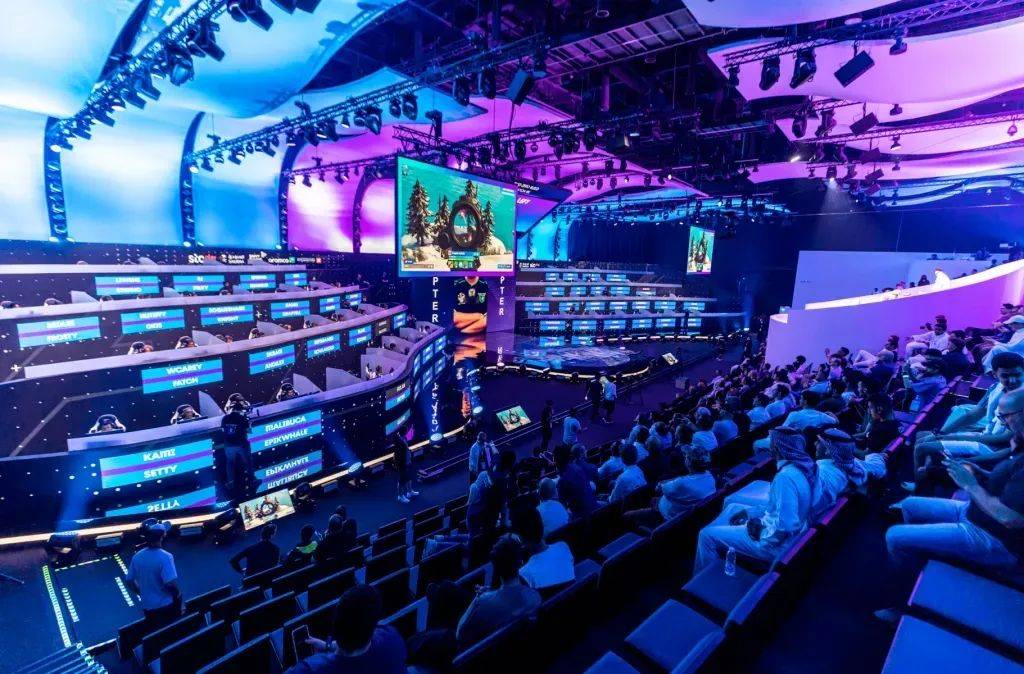 的球员换回 的球员换回