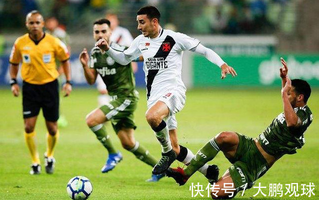 陈列荣誉的 陈列荣誉的